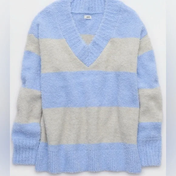 Aerie Teddy Boucle Sweater - Ocean Sky, Medium - Picture 4 of 6